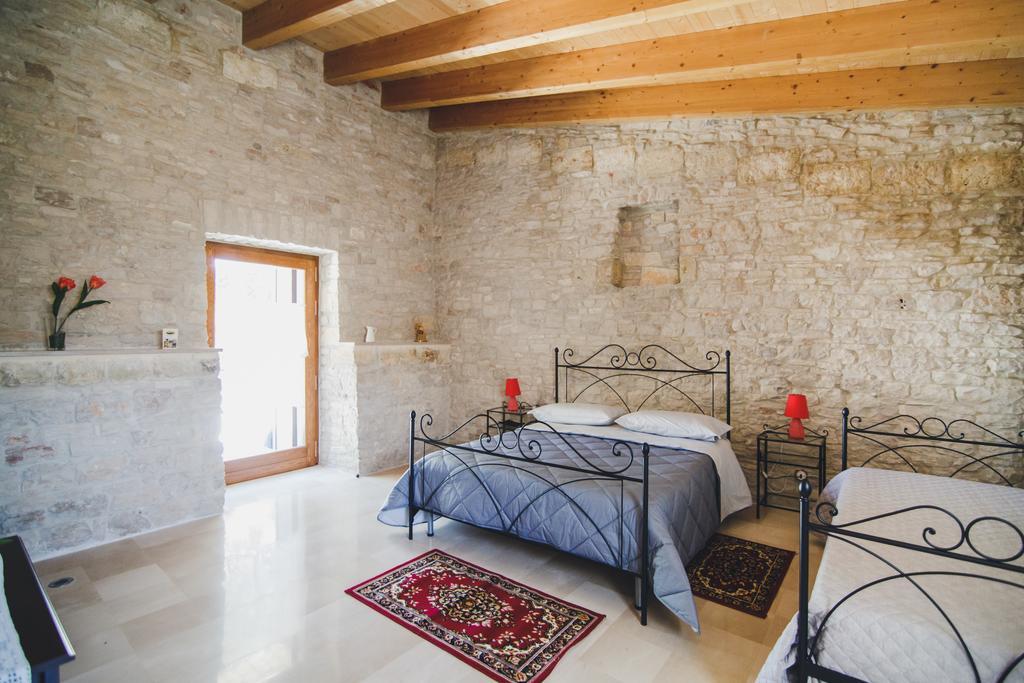 Ai Pilieri Di Bagnoli Villa Castel Del Monte  Exterior photo